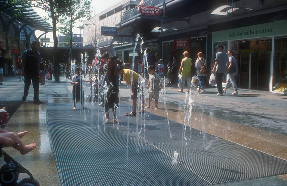 De koopgoot fontein - Rotterdam 1999